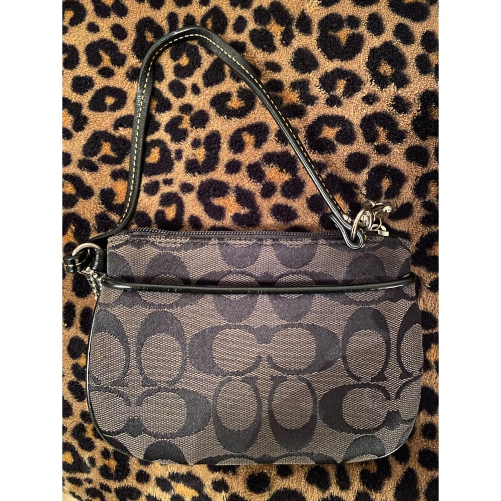 Wristlet